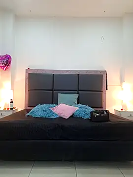 Aslhyn Gomez online show from February 20, 7:47 pm