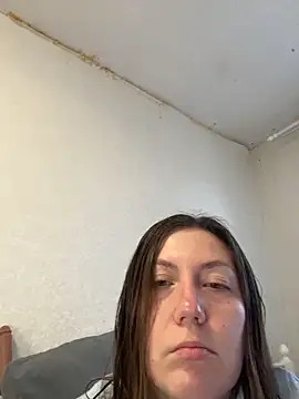 BeatriceTender online show from March 27, 1:34 pm