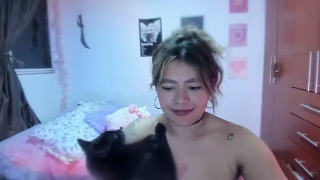 StephaniFox online show from April 11, 12:17 am