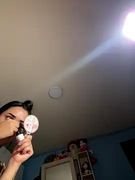 Kimmymadison- online show from December 1, 9:39 pm