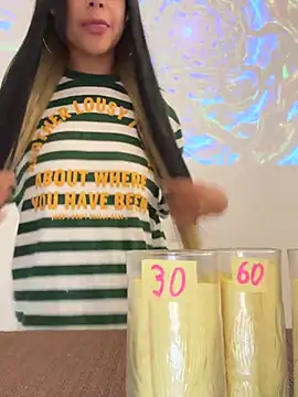 HaileyDiana online show from April 12, 1:14 pm