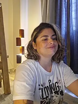 Juliietha servas online show from April 5, 5:34 pm