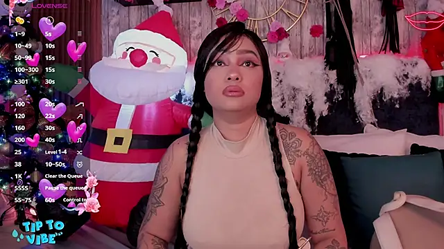 Neko Misaki online show from December 4, 11:45 am