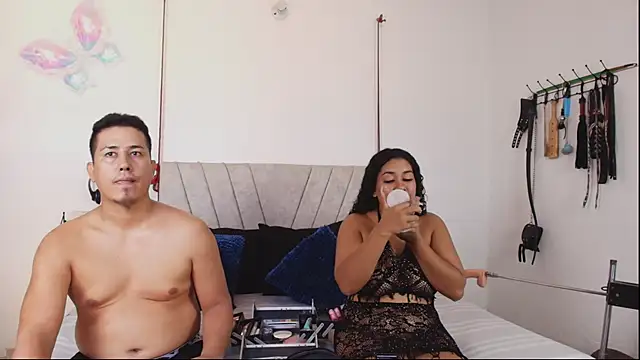 Liana Asaff online show from April 22, 7:00 pm