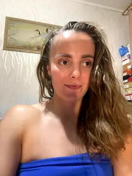 Snapshot of AlisaKissss chatting on September 15, 8:27 pm AlisaKissss online show from September 15, 8:27 pm