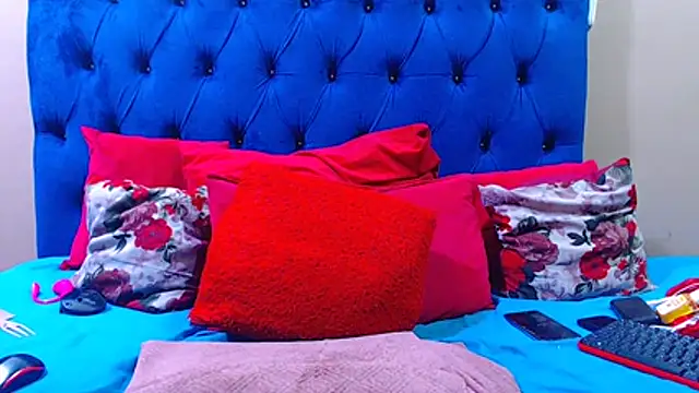 ebonycandy10 online show from May 19, 4:19 am