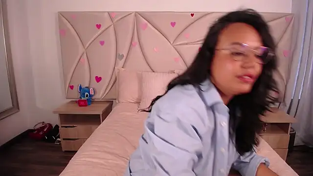 ValleryC online show from February 21, 6:19 pm