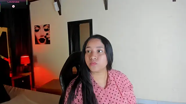 EmiliWilliams online show from October 18, 11:39 pm