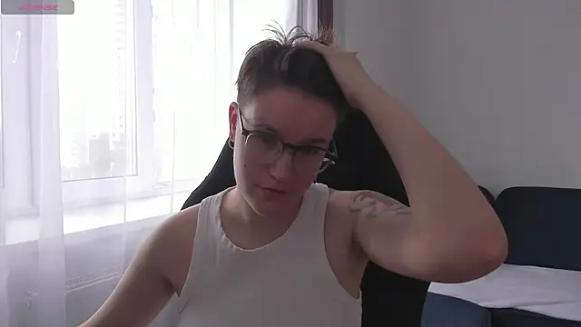 JessieFlower online show from June 24, 8:13 am