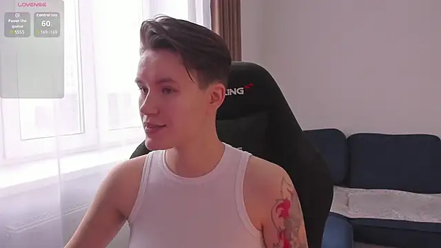 JessieFlower online show from December 5, 9:21 am