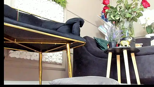 Deliciouslips online show from October 30, 8:21 pm