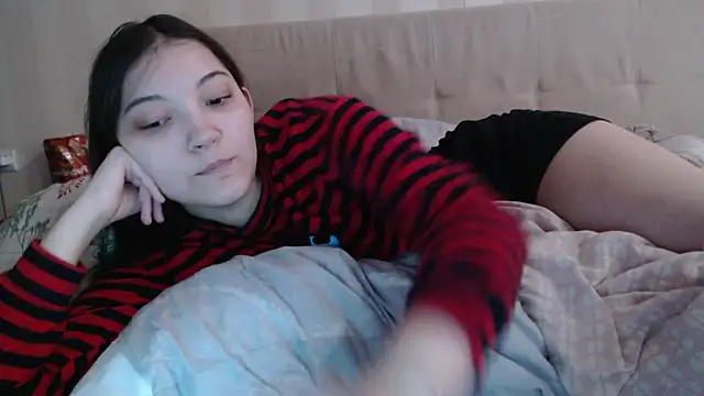 AlisaDevis online show from March 21, 8:19 am