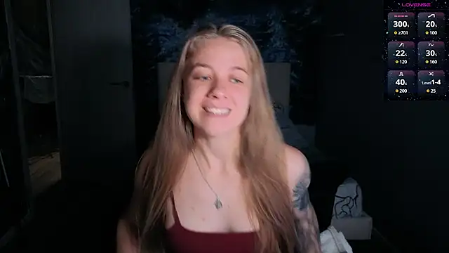 candy maggie online show from August 9, 7:06 pm