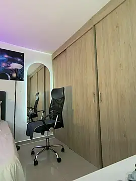 MariaAntonia   online show from February 25, 10:08 pm