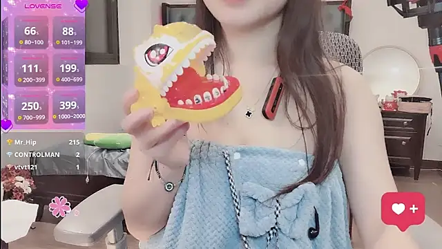 Berrysweet 68 online show from April 15, 3:34 pm