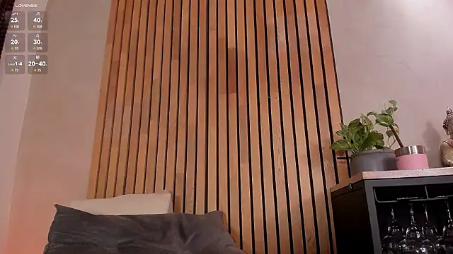 honeyhot69   online show from March 15, 1:02 pm