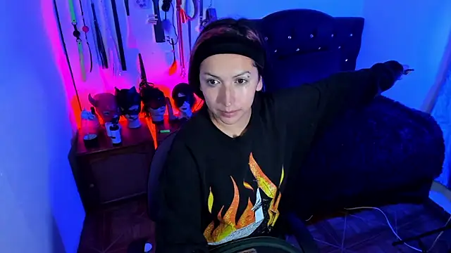 LucyStrike  online show from January 7, 12:36 am