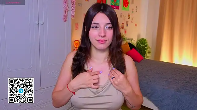 Snapshot of melissaf0rst chatting on October 23, 2:17 am melissaf0rst online show from October 23, 2:17 am