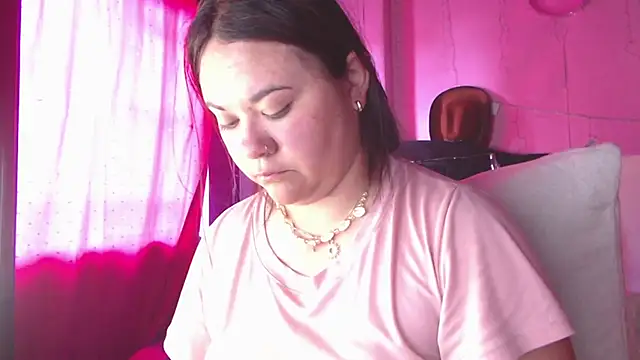 NikkiRous  online show from March 21, 3:28 pm