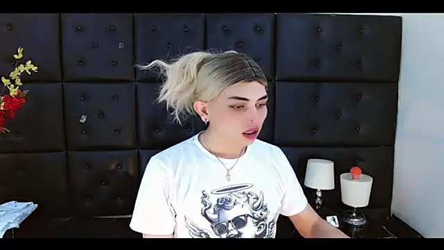 Daniela Pink  online show from March 4, 7:53 pm