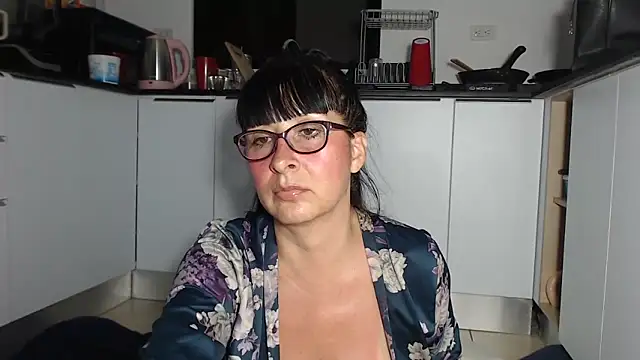 HellenLatin online show from May 29, 2:42 am