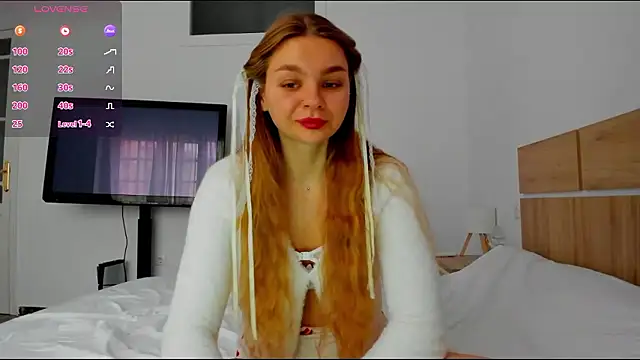 Molly sweetie online show from March 3, 7:25 am