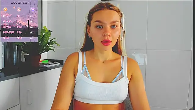Molly sweetie online show from July 14, 6:29 am