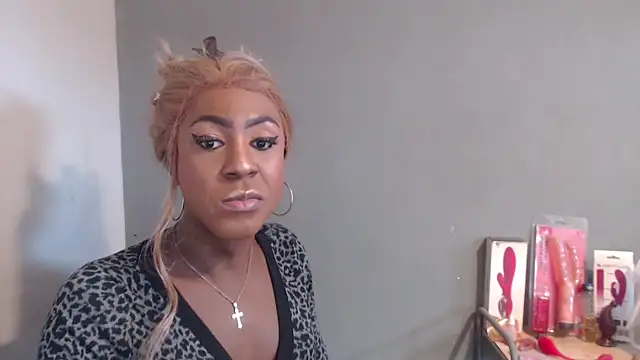 Amazing12inch online show from February 8, 1:04 pm