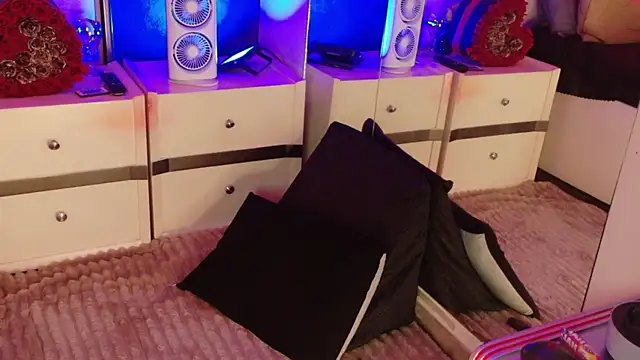 LilyyBigAss online show from March 13, 11:55 am