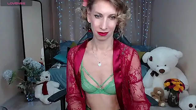 AdrianaSea online show from September 15, 9:17 am