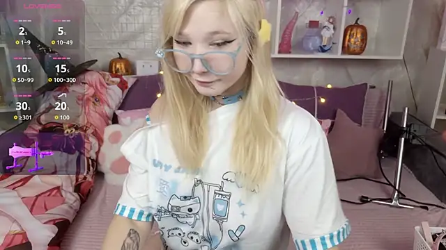 MeowkaKitty online show from October 29, 1:54 am