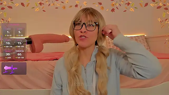 estivalae online show from October 12, 11:23 am