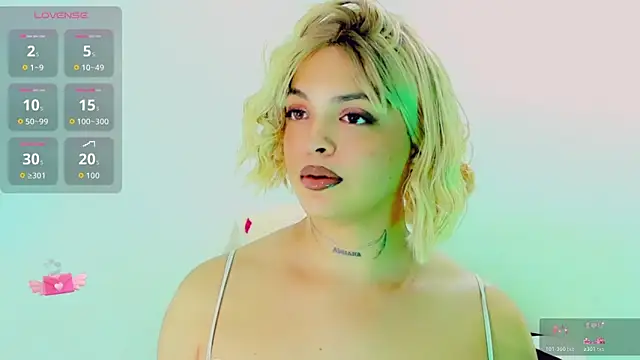 Emmaa Saenz  online show from May 21, 11:03 pm