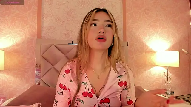 Arianavillada online show from November 18, 3:18 am