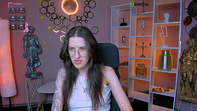 scarlet mooore online show from July 11, 1:44 pm