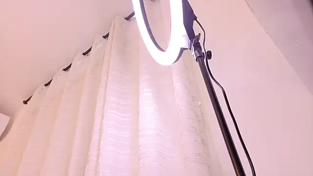 lexyfyre online show from February 11, 12:28 pm