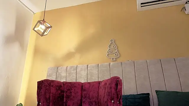 lexyfyre online show from February 20, 12:50 pm