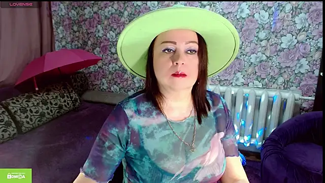 Julia-ru online show from April 22, 8:17 pm
