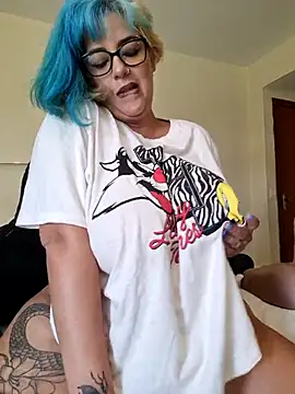 Escarlate4you  online show from February 6, 9:45 am