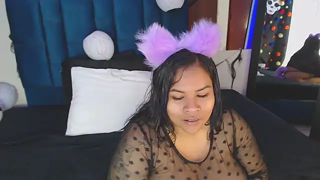 Snapshot of alba_sex10 chatting on October 21, 1:37 pm alba sex10 online show from October 21, 1:37 pm
