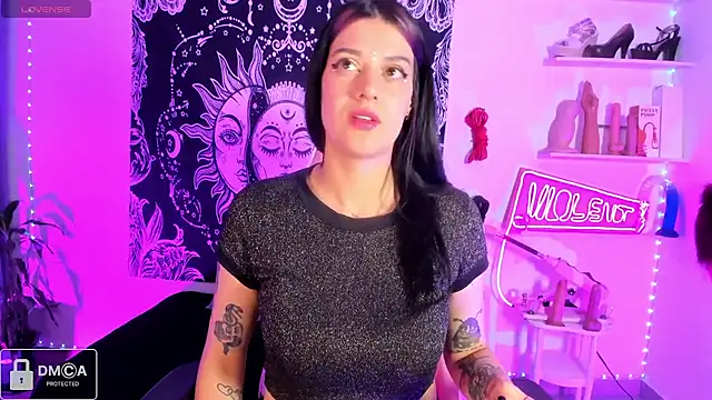 Violet-Queen online show from April 16, 2:01 am