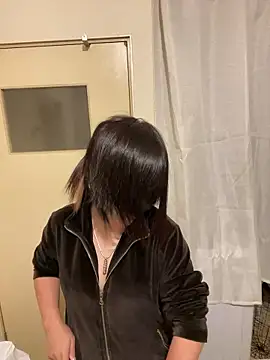 Snapshot of miyabi_room chatting on October 7, 11:03 am miyabi room online show from October 7, 11:03 am