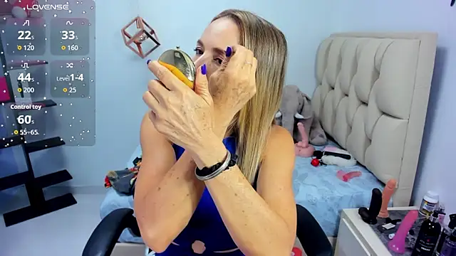 CATIAJONES online show from February 18, 7:13 pm