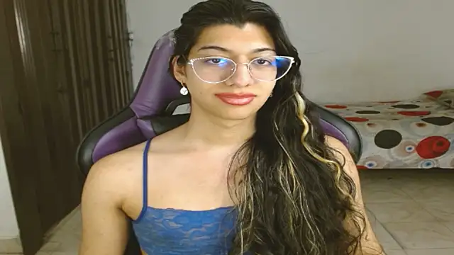 engielphoenis14 online show from September 15, 10:17 pm