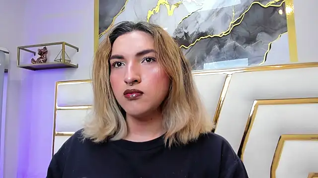 TomLondon  online show from December 5, 11:55 am