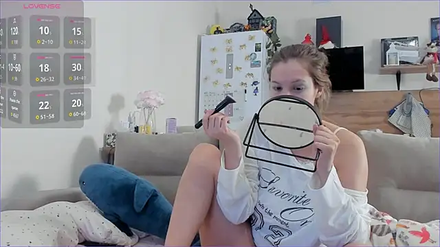 Girl alone home online show from February 26, 3:38 am