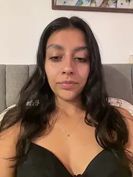 BrittanyDiaz online show from March 23, 8:15 pm