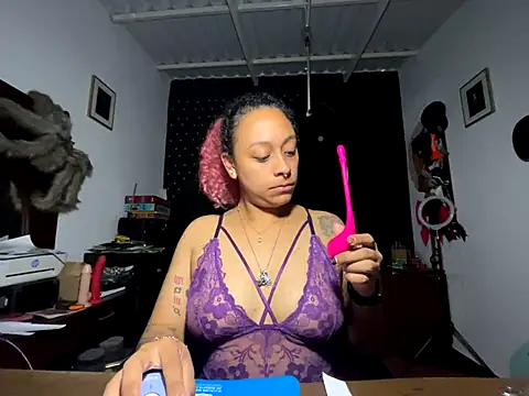 Cata Blue   online show from October 29, 3:25 pm