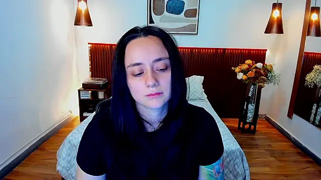 KatherineBond online show from March 28, 9:57 pm