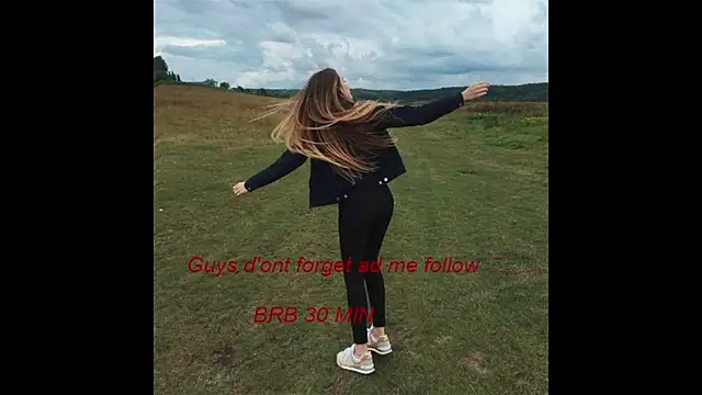  JustmeHere  online show from February 22, 11:33 am